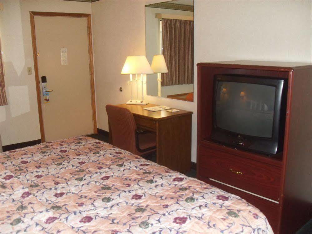 Days Inn By Wyndham Maumee/Toledo Dış mekan fotoğraf