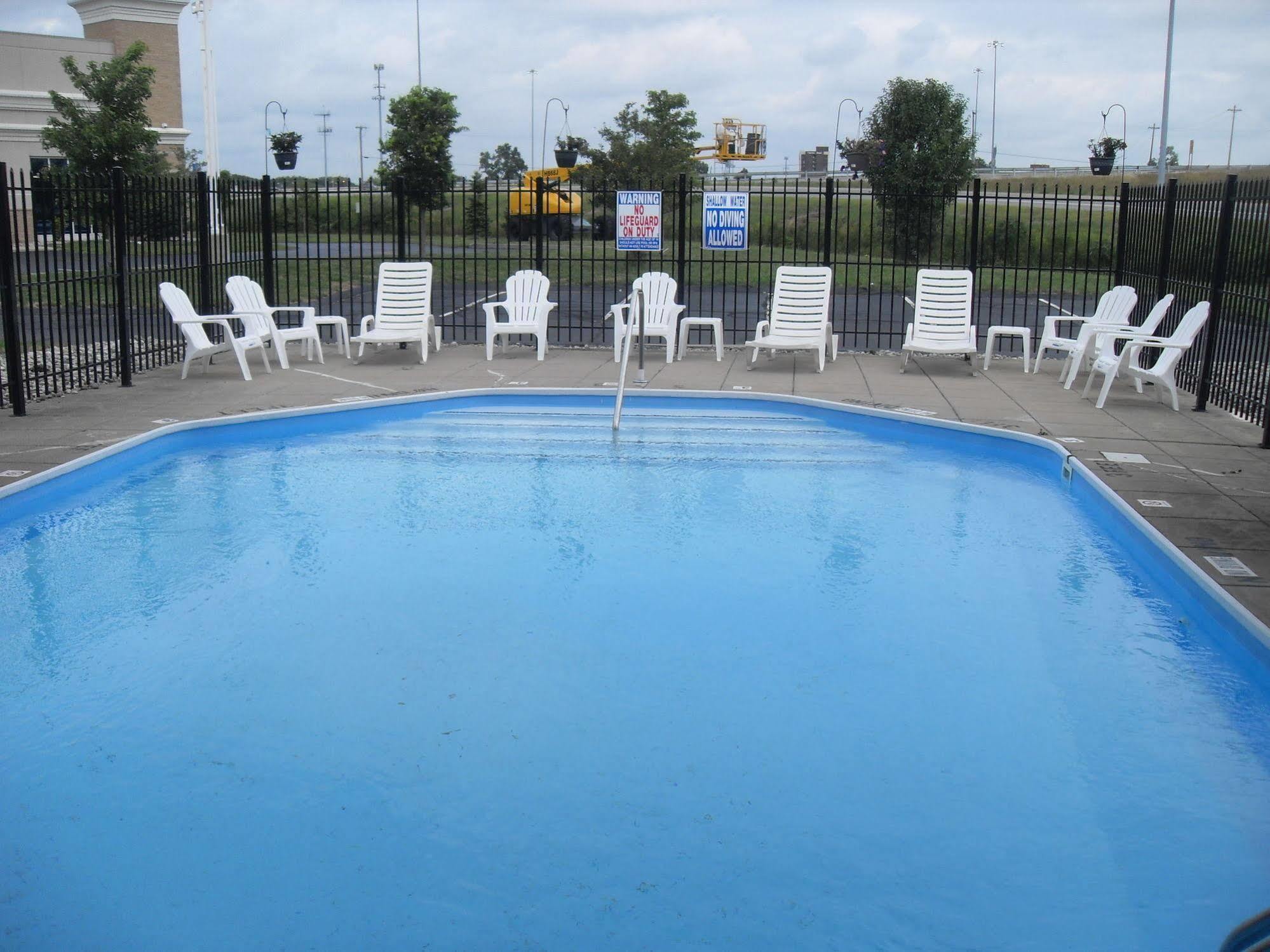 Days Inn By Wyndham Maumee/Toledo Dış mekan fotoğraf